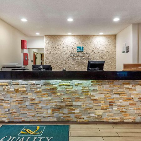 Quality Inn & Suites Lakewood - Denver Southwest Экстерьер фото