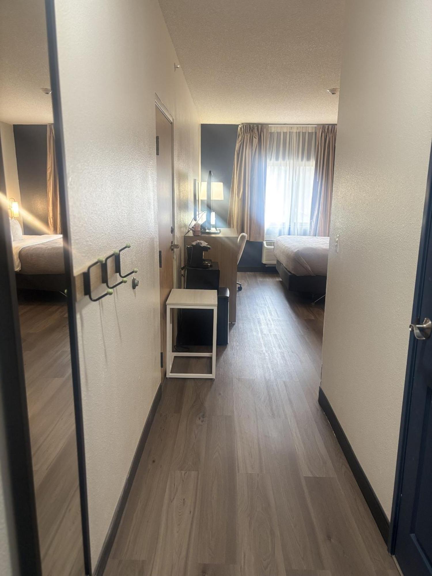 Quality Inn & Suites Lakewood - Denver Southwest Экстерьер фото